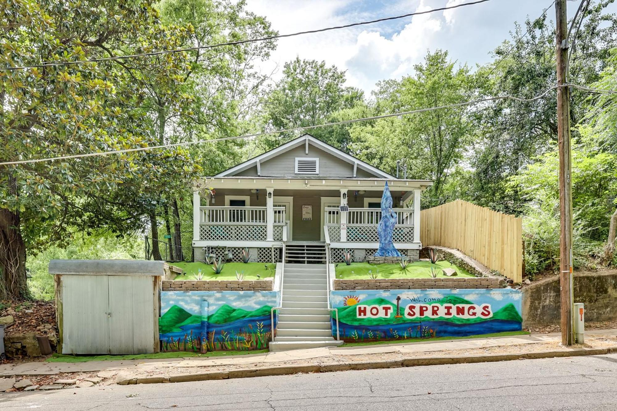 Hot Springs Home With Yard, Walk To Bathhouse Row! Bagian luar foto